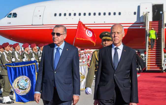 Recep Tayyip Erdoğan arrive en Tunisie