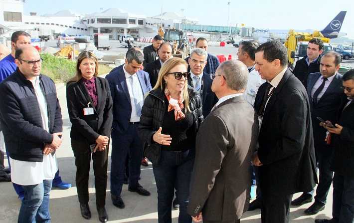 Coronavirus : Sonia Ben Cheikh  l'aroport Tunis-Carthage pour examiner les efforts de prvention