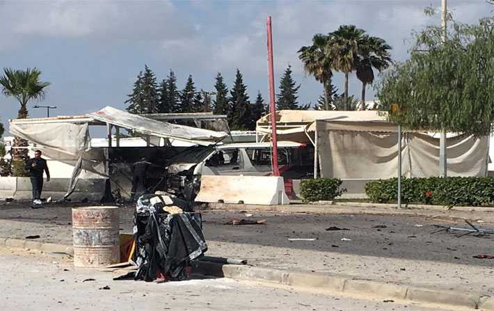 Attentat de Tunis  Les terroristes ont utilis deux ceintures explosives et une moto pige