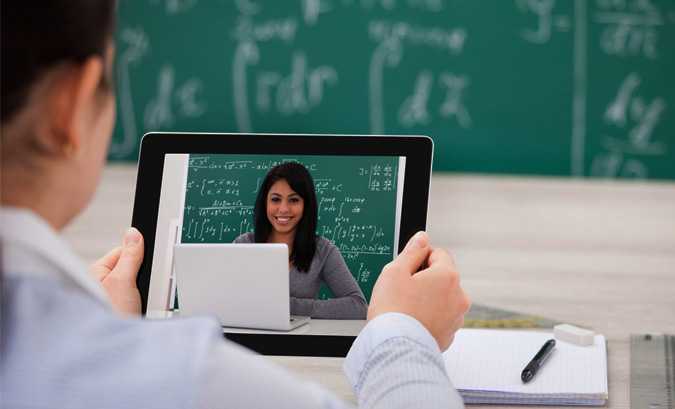 Le ministre de lEducation appelle les enseignants  dvelopper des cours en ligne 
