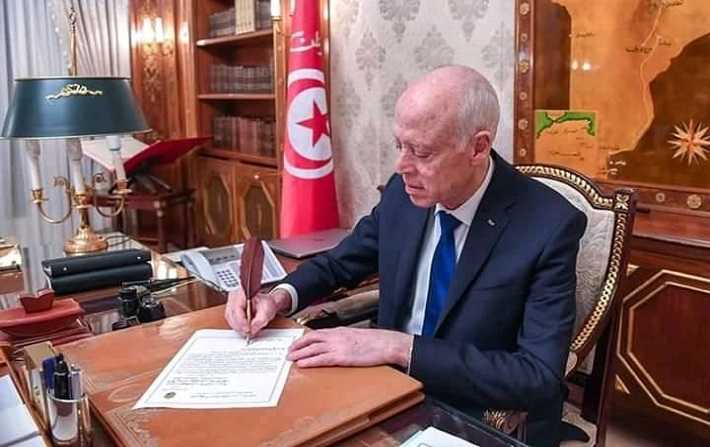 Kas Saed emmnage au palais de Carthage