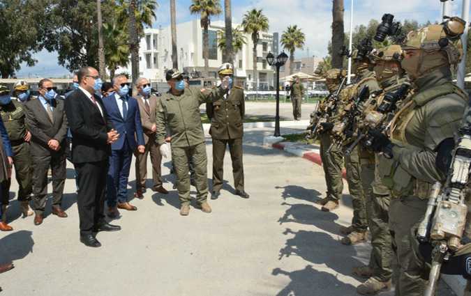 Hichem Mechichi rend visite aux units spciales de la Garde nationale  Bir Bouragba 
