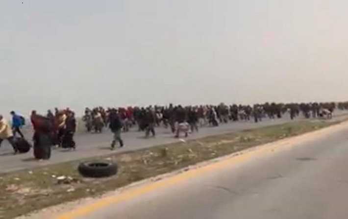 Des Tunisiens bloqués en Libye forcent le passage frontalier de Ras Jedir

