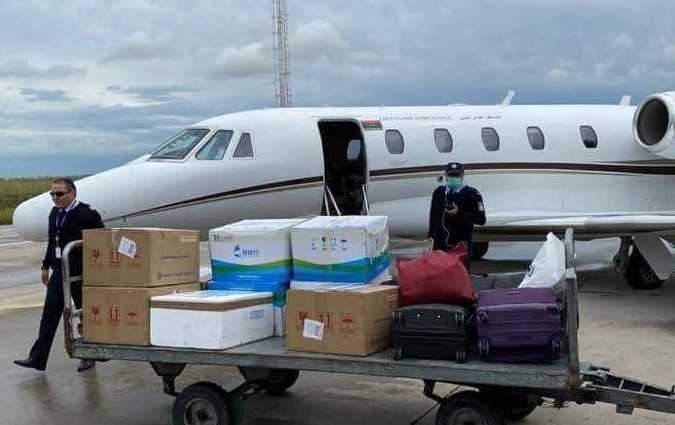 Aroport Tunis-Carthage : arrive dun avion transportant des tests PCR en provenance de Tripoli
