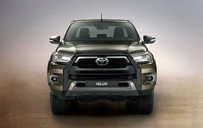 Toyota offre un lifting  son pick-up Hilux