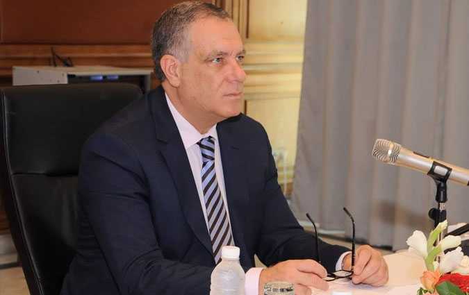 Ghazi Chaouachi joue la carte de la prudence et défend Elyes Fakhfakh