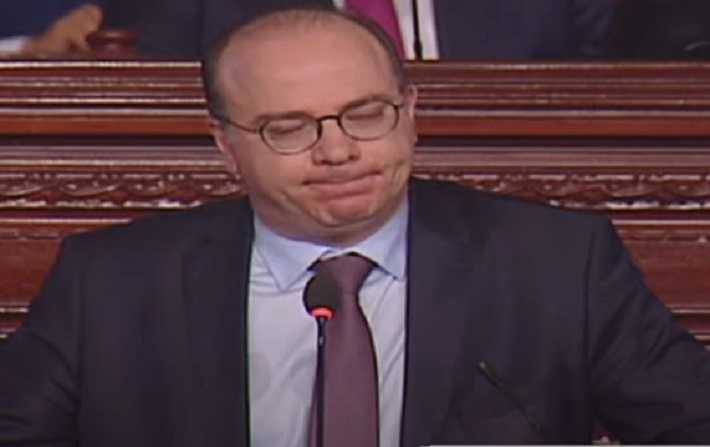 Le « Yebta chwaya » d’Elyes Fakhfakh excite la toile !