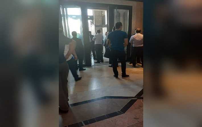 Seif Eddine Makhlouf fait entrer de force un membre d’Al Karama dans les locaux de l’ARP