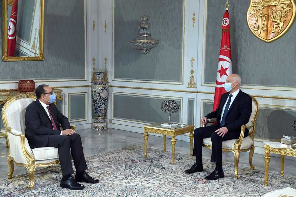 Kaïs Saïed et Hichem Mechichi débattent de la séance du vote de confiance