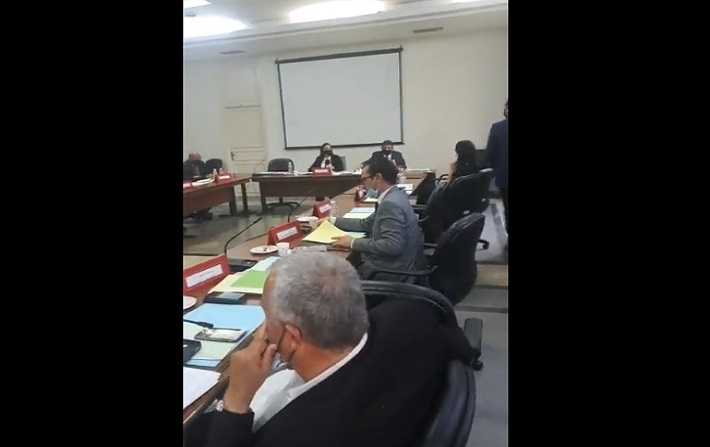 Abir Moussi : J’ai été agressée à la réunion du bureau de l’ARP !

