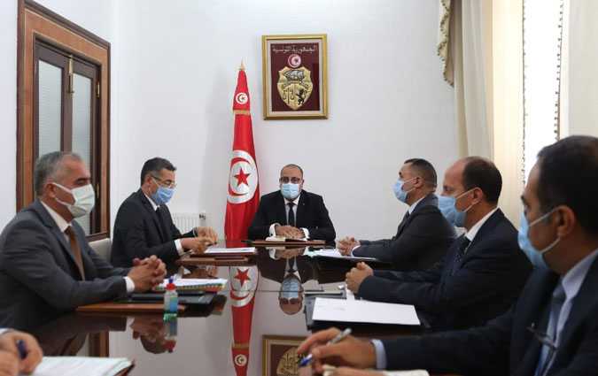 Hichem Mechichi et les hauts cadres sécuritaires évoquent la situation à Chebba