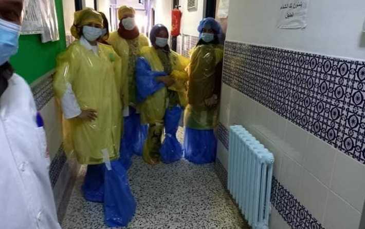 Hpital de Tebourba : Des sacs poubelle en guise duniforme de protection