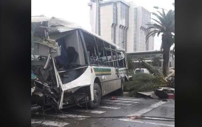 46 blesss dans un accident entre deux bus  Tunis