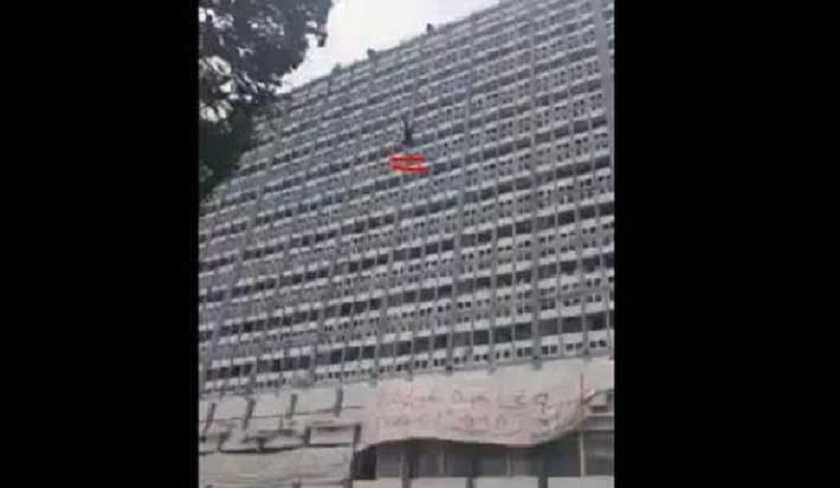 Un employé se jette du toit de l’hôtel El Hana International, qu’en est-il réellement ?