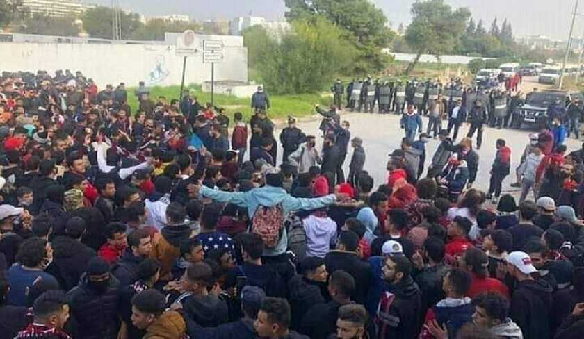 Huit supporters du Club africain placés en garde à vue et cent mineurs libérés