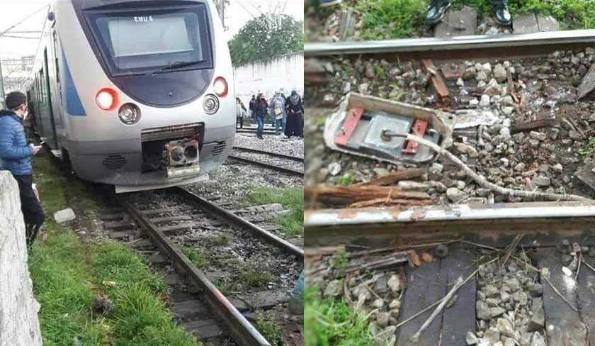 Le wagon d'un train déraille à la Gare de Tunis