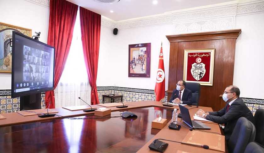 Le conseil des ministres examine et approuve le remaniement ministériel