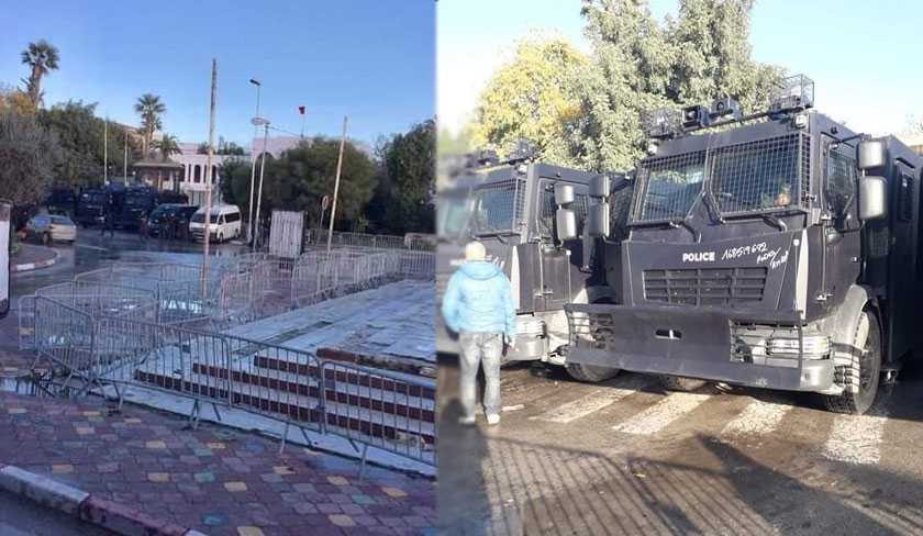 Encerclement policier spectaculaire au Parlement
