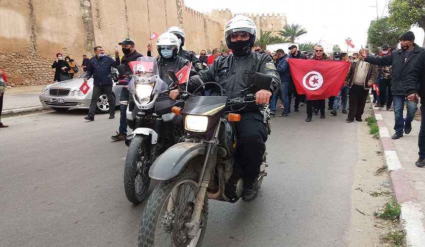 Journée de colère des forces de sécurité et slogans hostiles à Mechichi et Ghannouchi