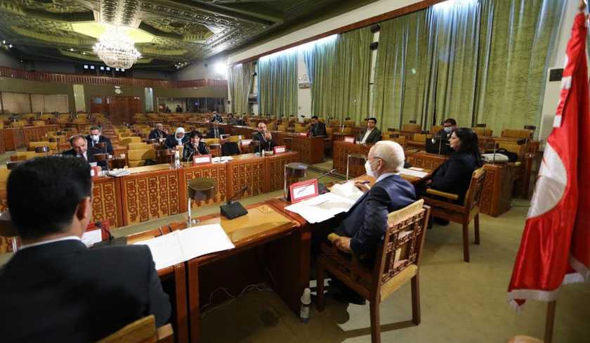 Cour constitutionnelle : les députés rejettent l'examen d'amendements en plénière