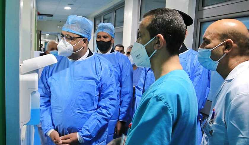 Mechichi rend visite  Habib Essid hospitalis 
