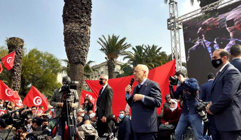 Ghannouchi harangue les foules : La Révolution continue !