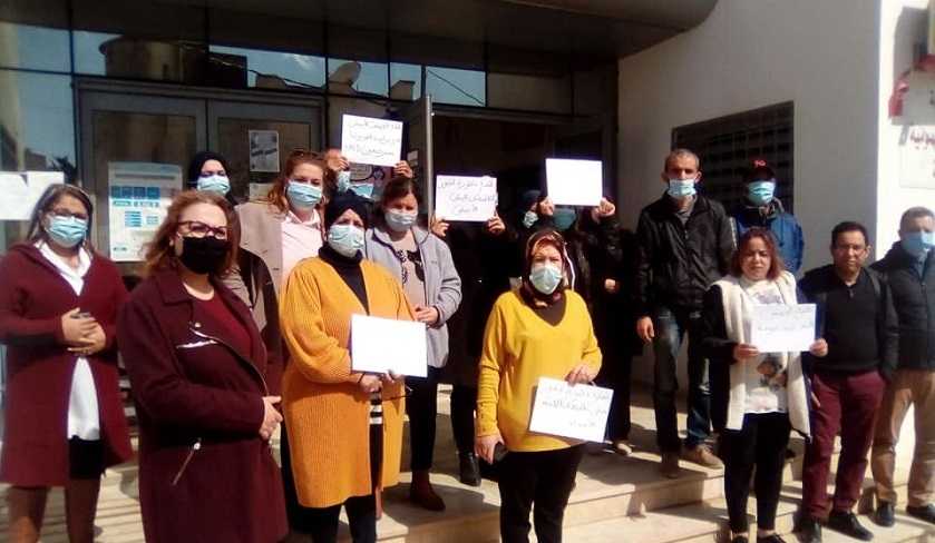Directrice limogée : Sit-in devant le siège de la direction de la santé de la Manouba
