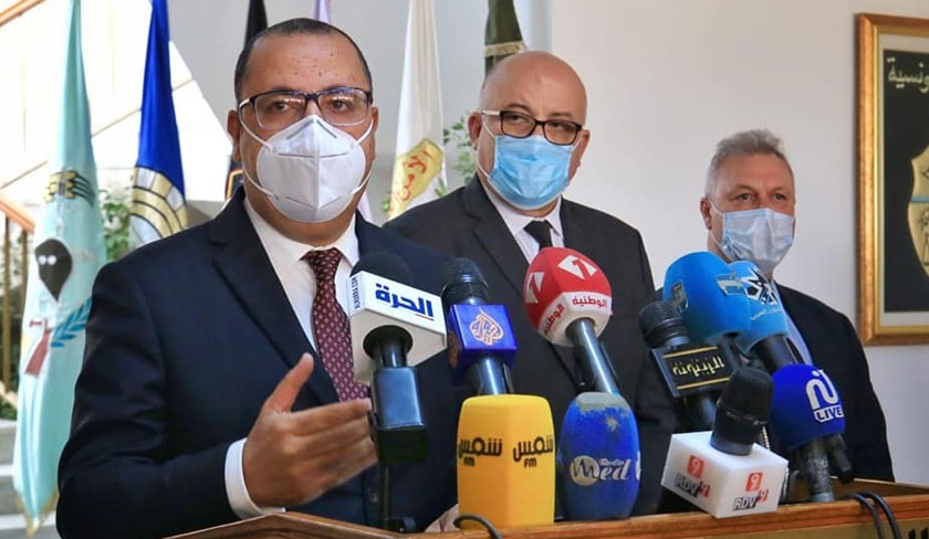 Hichem Mechichi rétablit le couvre-feu à 22h