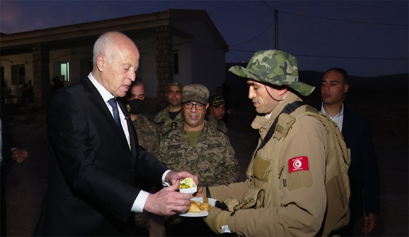 Kas Saed rompt le jene dans la zone militaire du mont Chambi