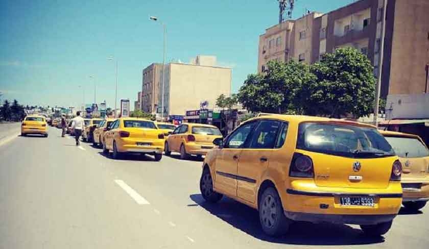 Les chauffeurs de taxi individuel rassemblés à la Kasbah pour protester