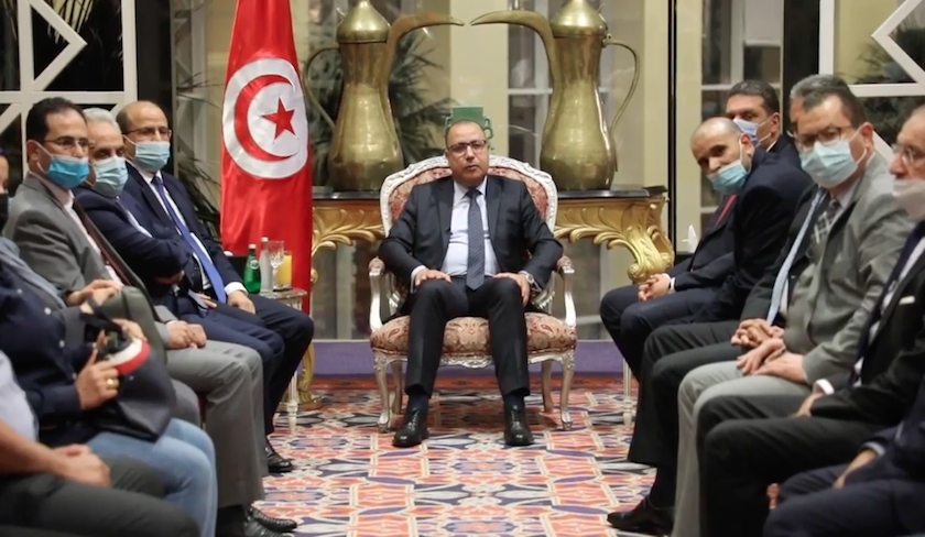 Depuis Doha, Hichem Mechichi dément Riadh Chaibi