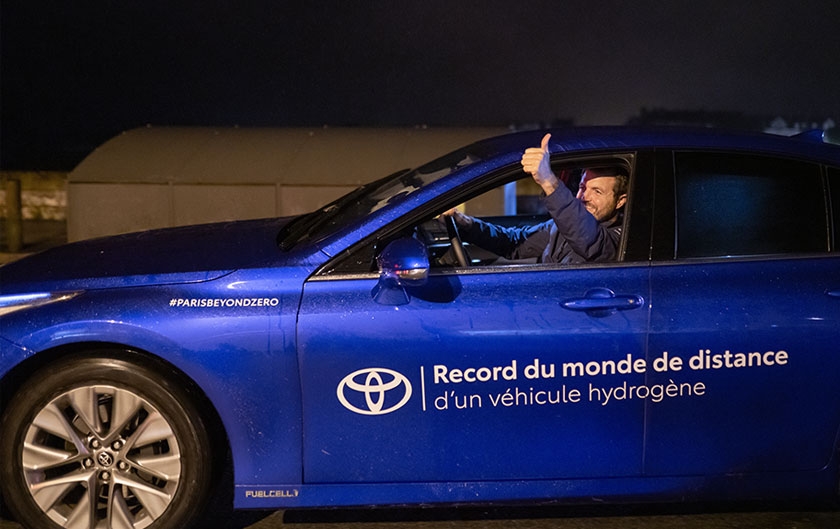 Toyota Mirai bat le record du monde de distance pour un vhicule  hydrogne