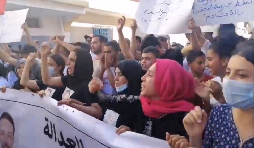 Les habitants de Sidi Hassine manifestent contre les violences policires

