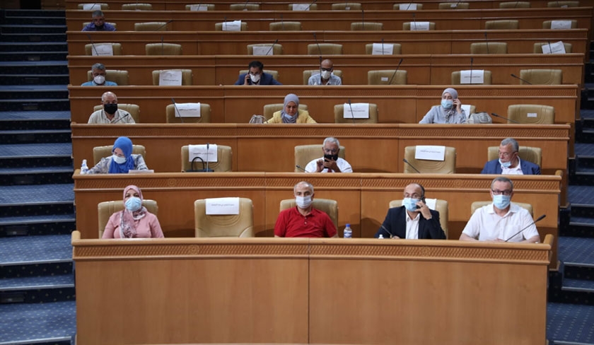 La Tunisie meurt pendant que son Parlement regarde ailleurs