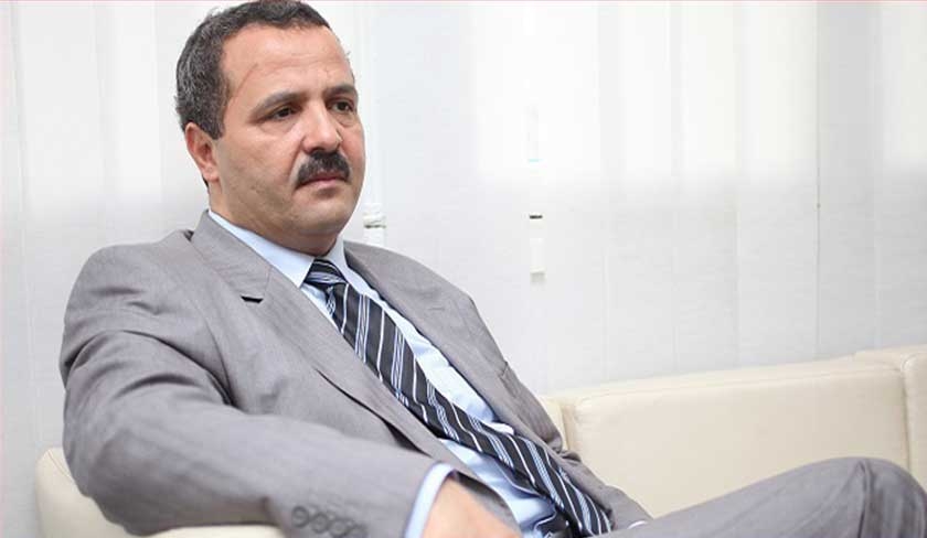 Abdellatif Mekki demande  l'arme de ne pas violer la Constitution