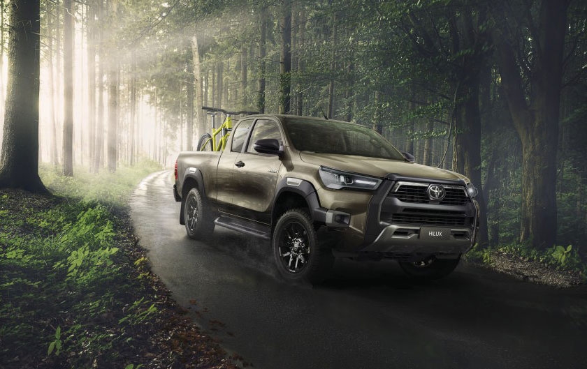 Magazine Kilomtres Entreprise : Le Toyota Hilux lu Pick-up de lanne