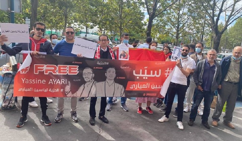 Depuis Paris, Khlifi et Henid manifestent leur soutien  Yassine Ayari

