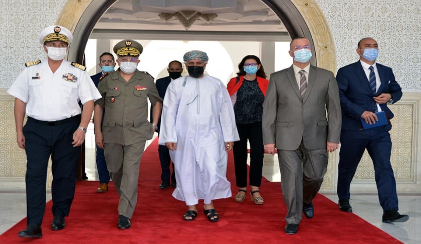 La Tunisie reçoit un don de matériel médical livré par le Sultanat d’Oman