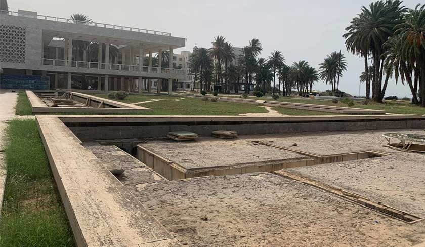 Le palais présidentiel de Skanes presque en ruine