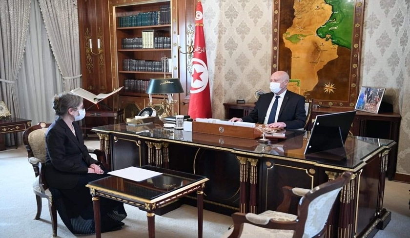 Kaïs Saïed s'entretient avec Najla Bouden à propos de la formation du gouvernement