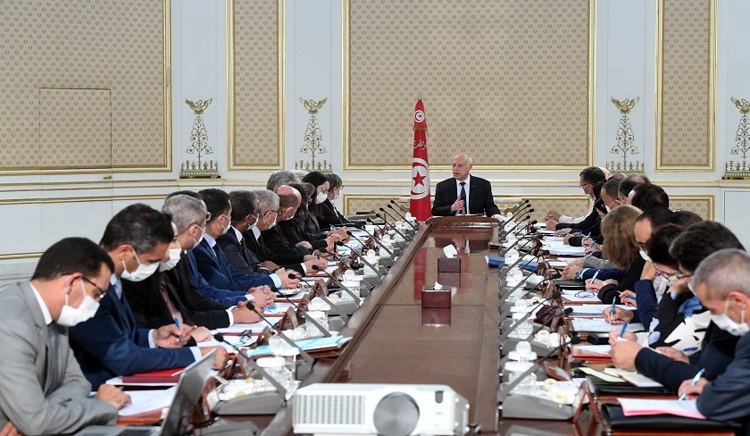 Kaïs Saïed préside le Conseil des ministres et prône l'austérité
