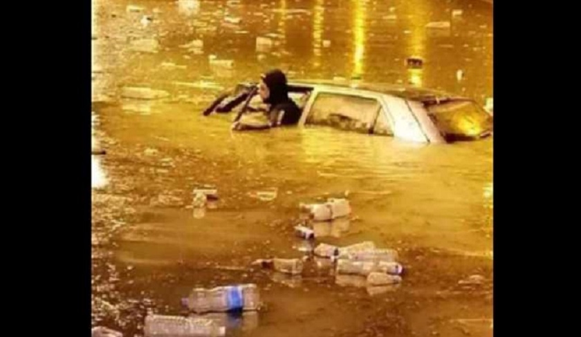 En images - Les pluies inondent le tunnel de Bab Souika

