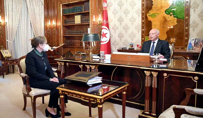Kaïs Saïed et Najla Bouden s'entretiennent sur la prochaine réunion du conseil des ministres