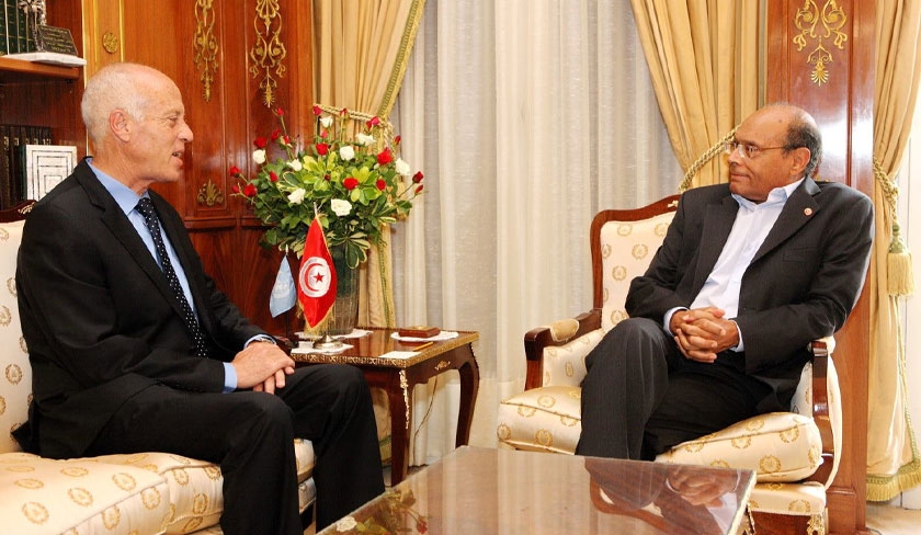 Le cadeau en or offert par Kaïs Saïed à Moncef Marzouki