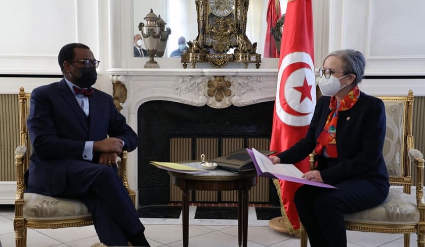 Rencontre à Paris entre Najla Bouden et le président de la Banque africaine de développement