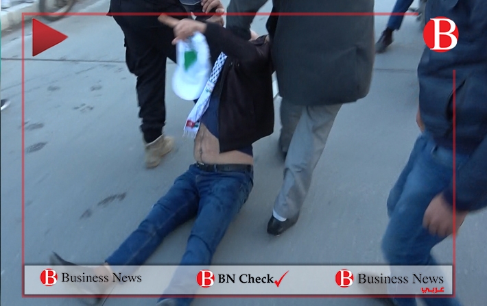 Vido - 14 janvier : des manifestants agresss devant le sige de la BCT