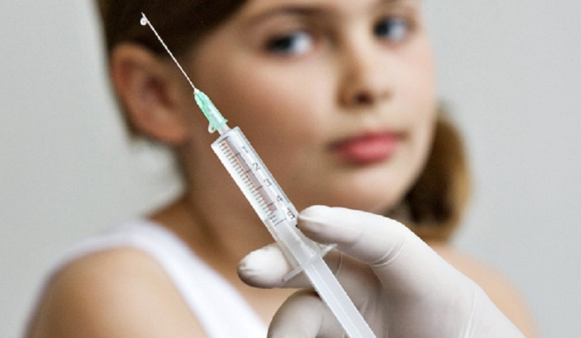 Cinq fillettes se font injecter une substance inconnue