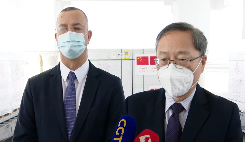 Rception dun don chinois de 1.5 million de doses de vaccin anti-Covid

