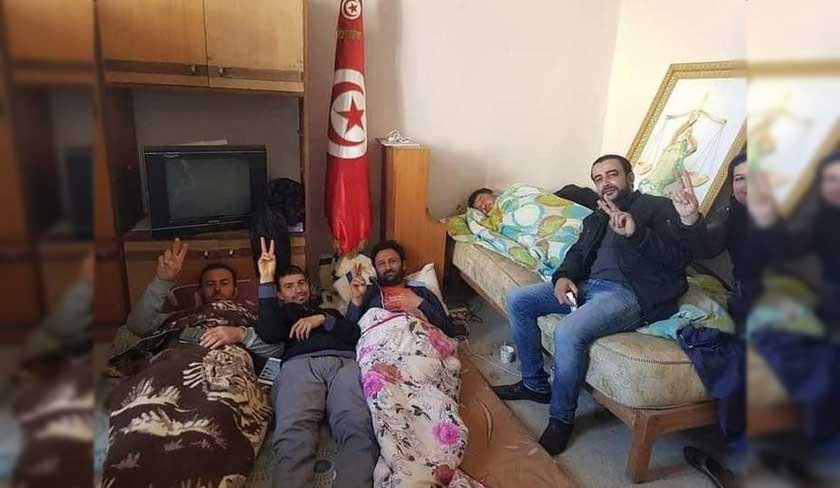 Des membres de la campagne explicative de Kaïs Saïed entament une grève de la faim