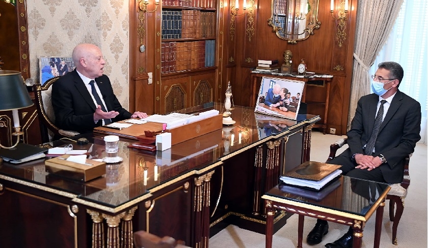 Kaïs Saïed reçoit Taoufik Charfeddine et évoque un document falsifié sur la toile